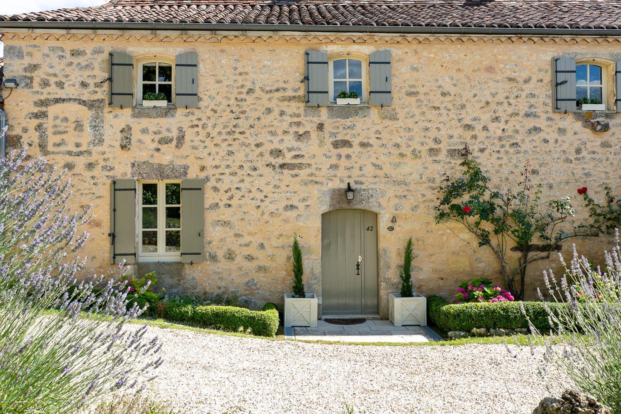 La Maison Louverie Pontours Exterior photo